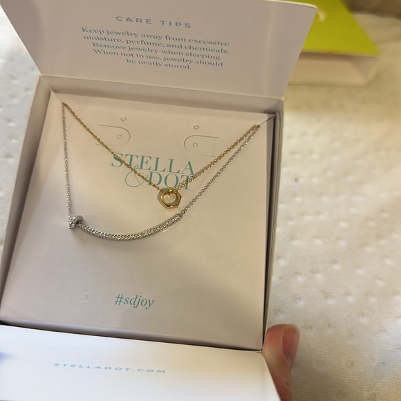 New in Box Stella and Dot Hardware Washer Necklace - Picture 2 of 7